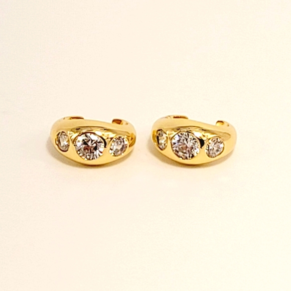 Lili Claspe ADIRA EAR CUFFS Haggies 14k Gold Plated with CZ diamonds New - Picture 3 of 4